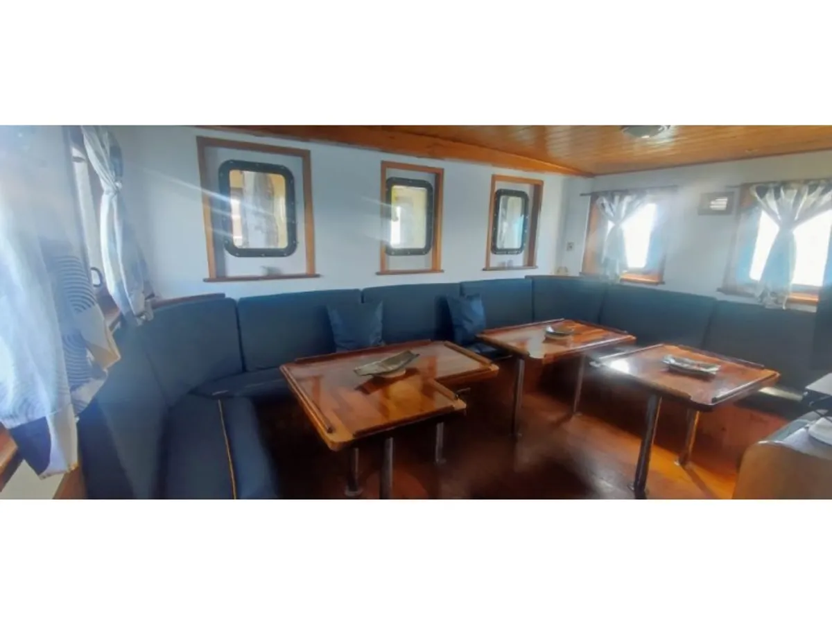 Yacht fún tà