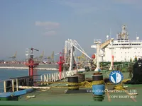 Ọkọ̀ tí ó mú epo / kemikali fún tà