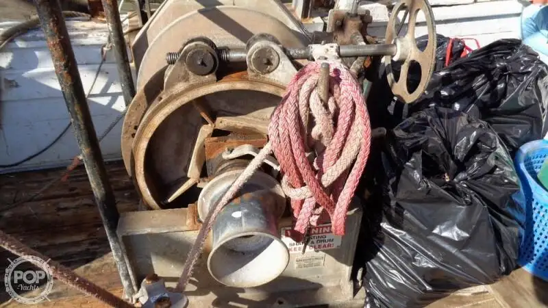Ọkọ̀ tí ó mú ẹja fún tà