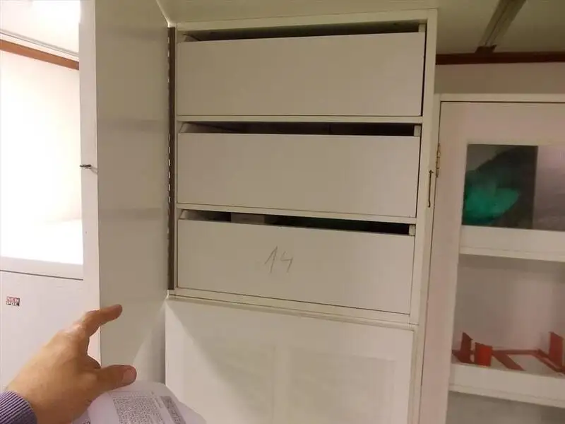 Ọkọ̀ tí ó ń gbé àwọn ohun fún tà