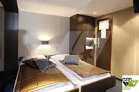 Ọkọ̀ ojú omi ìrìn-àjò fún tà