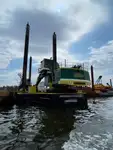 Ọkọ̀ ojú omi tí ó mú ìdọ̀tí fún tà