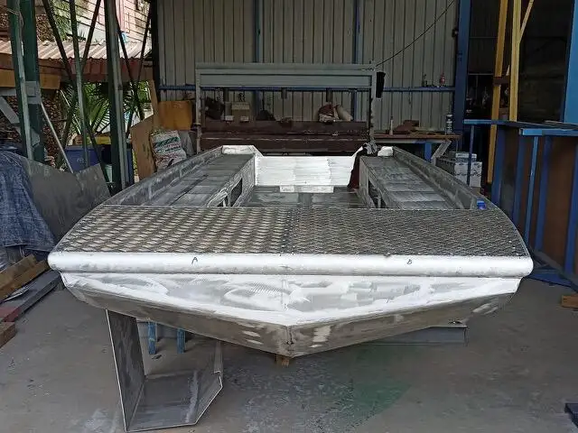 Àwọn ọkọ oju-omi ìṣẹ́ fún tà