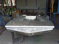 Àwọn ọkọ oju-omi ìṣẹ́ fún tà