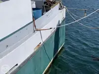 Ọkọ̀ tí ó mú ẹja pọ̀ fún tà