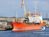 Ọkọ̀ tí ó mú epo / kemikali fún tà