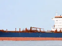 Ọkọ̀ tí ó mú epo / kemikali fún tà