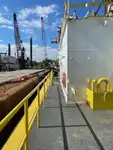 Ọkọ̀ ojú omi tí ó mú ìdọ̀tí fún tà