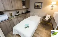 Ọkọ̀ ojú omi ìrìn-àjò fún tà