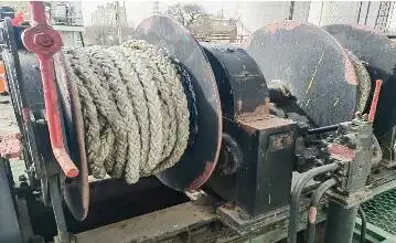 Ọkọ̀ tí ó mú epo / kemikali fún tà