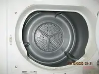 Ọkọ̀ tí wọn fi maa ń gbé ohun èlò tí ó ní ìdáná fún tà