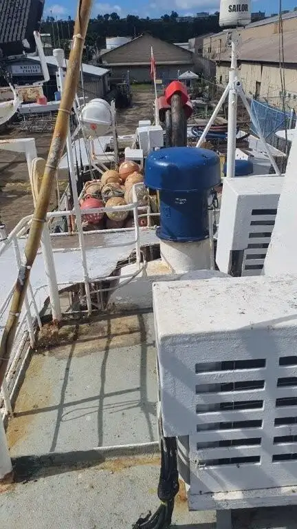 Ọkọ̀ tí ó mú ẹja pọ̀ fún tà