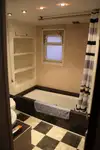 Ọkọ̀ ojú omi ìrìn-àjò fún tà
