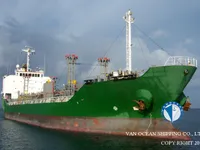Ọkọ̀ tí ó mú epo / kemikali fún tà