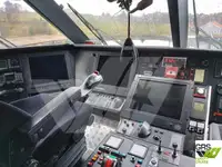 Ọkọ̀ ọpọlọpọ̀ ènìyàn fún tà
