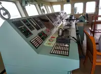Ọkọ̀ tí ó mú epo / kemikali fún tà