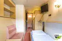 Ọkọ̀ ojú omi ìrìn-àjò fún tà