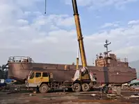 Ọkọ̀ tí ó mú epo / kemikali fún tà