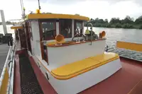 Ọkọ̀ ojú omi ìrìn-àjò fún tà