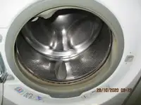 Ọkọ̀ tí wọn fi maa ń gbé ohun èlò tí ó ní ìdáná fún tà