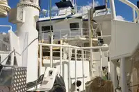 Ọkọ̀ tí ó mú epo / kemikali fún tà