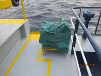 Ọkọ̀ tí wọn fi maa ń gbé ohun èlò tí ó ní ìdáná fún tà