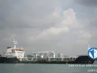 Ọkọ̀ tí ó mú epo / kemikali fún tà