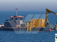 Ọkọ̀ ojú omi tí ó mú ìdọ̀tí fún tà