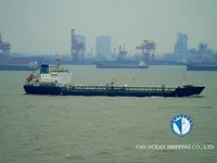Ọkọ̀ tí ó mú epo / kemikali fún tà