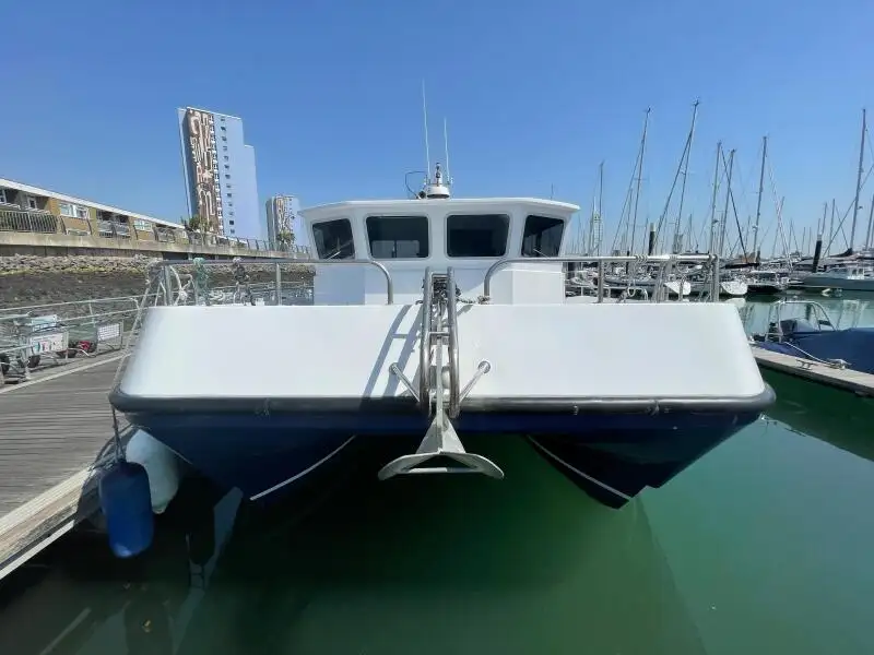Catamaran fún tà