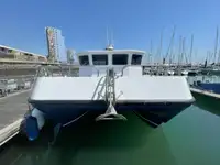 Catamaran fún tà