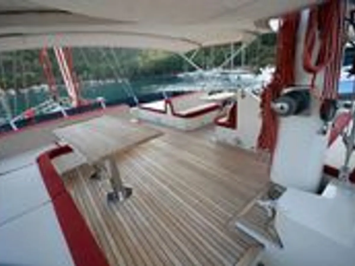 Yacht fún tà
