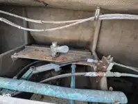 Ọkọ̀ ojú omi ìrìn-àjò tí ó mú àwọn ọkọ̀ fún tà