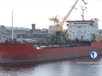 Ọkọ̀ tí ó mú epo / kemikali fún tà