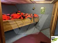 Ọkọ̀ ojú omi ìrìn-àjò fún tà