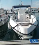 Ọkọ̀ ojú omi ìrìn-àjò fún tà