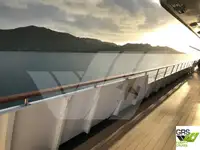 Ọkọ̀ ojú omi ìrìn-àjò fún tà