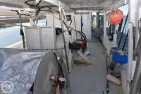 Ọkọ̀ tí ó mú ẹja pọ̀ fún tà