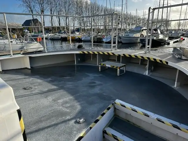 Catamaran fún tà