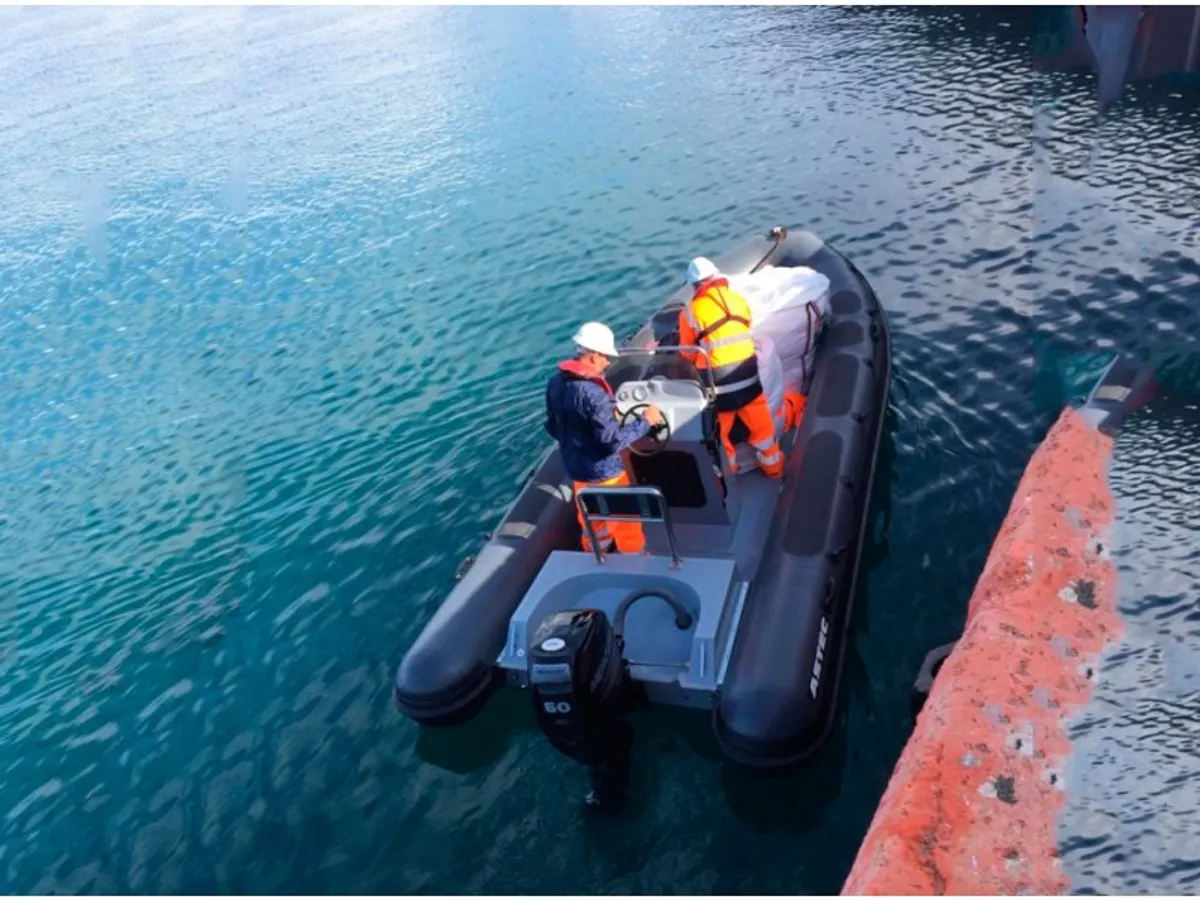 Ọkọ omi ti o fa fún tà
