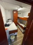 Ọkọ̀ ojú omi tí ó mú àwọn ìkọ́kọ̀ fún tà