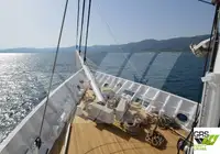 Ọkọ̀ ojú omi ìrìn-àjò fún tà