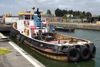 Ọkọ omi ti o fa fún tà