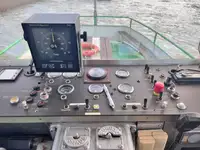Ọkọ̀ ojú omi ìrìn-àjò fún tà