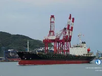 Ọkọ̀ tí ó mú epo / kemikali fún tà
