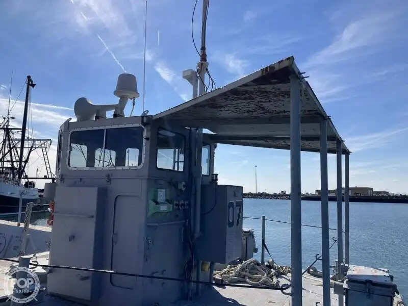 Ọkọ omi Landing, Tank fún tà