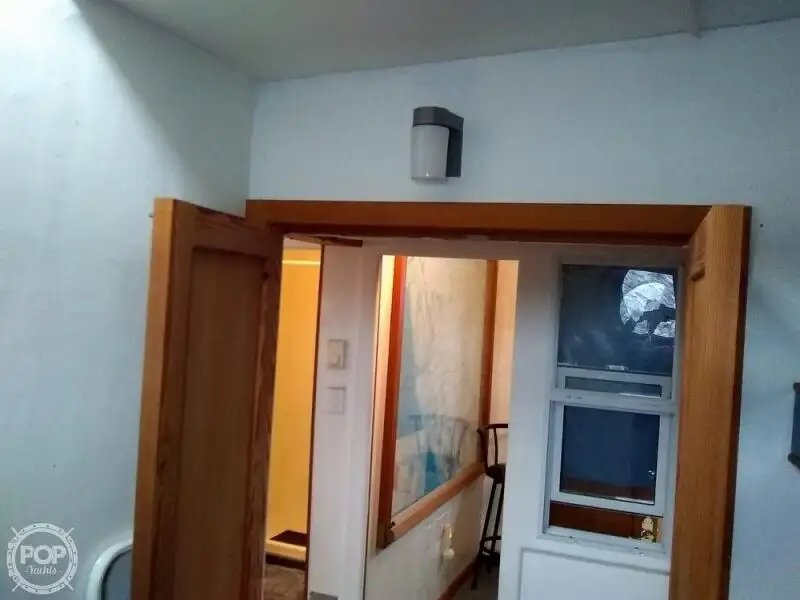 Ọkọ̀ ojú omi kékeré fún tà