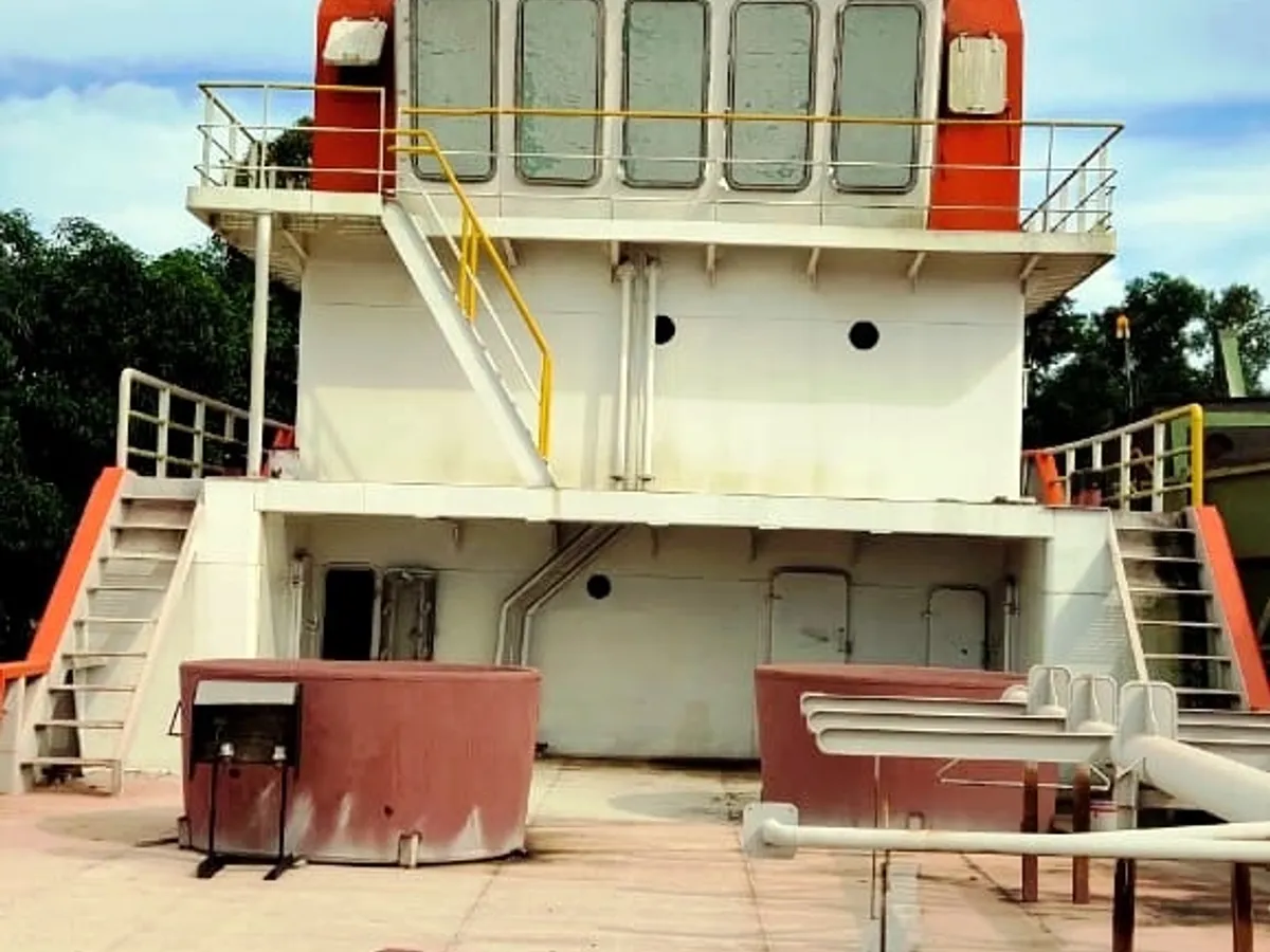 Anchor Handling Tug Supply (AHTS) fún tà