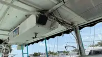 Ọkọ̀ ojú omi ìrìn-àjò fún tà