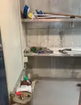 Ọkọ̀ ojú omi ìrìn-àjò tí ó mú àwọn ọkọ̀ fún tà
